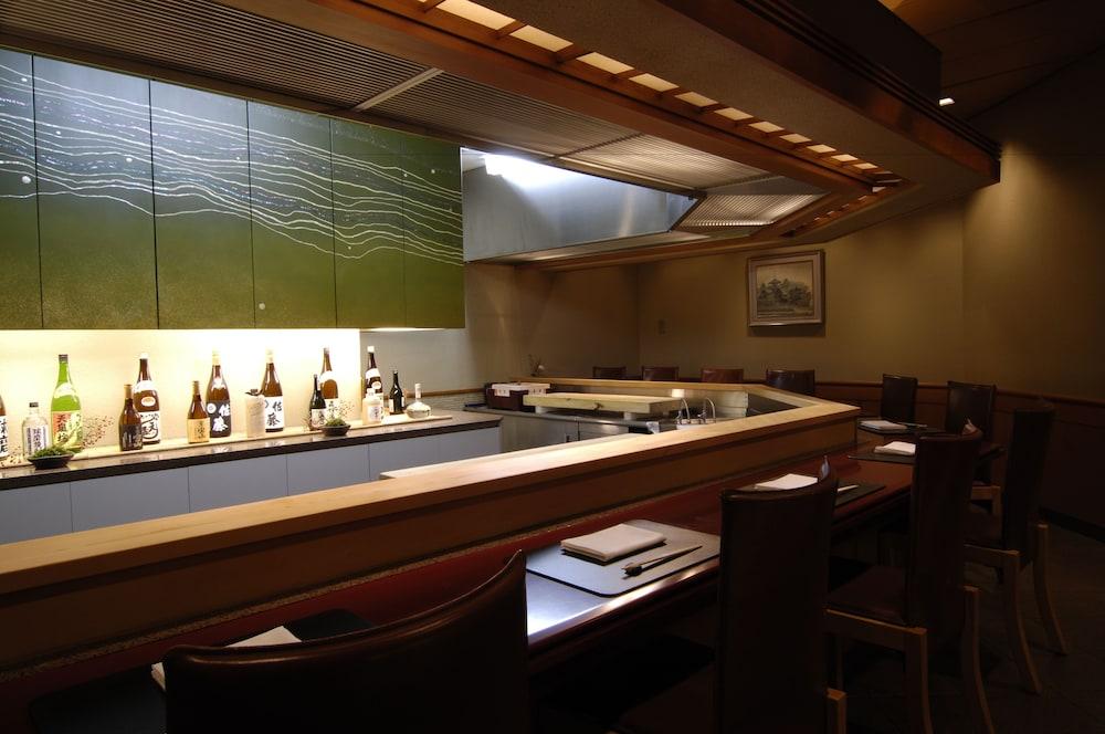 Royal Oak Hotel Spa & Gardens Otsu Exterior photo