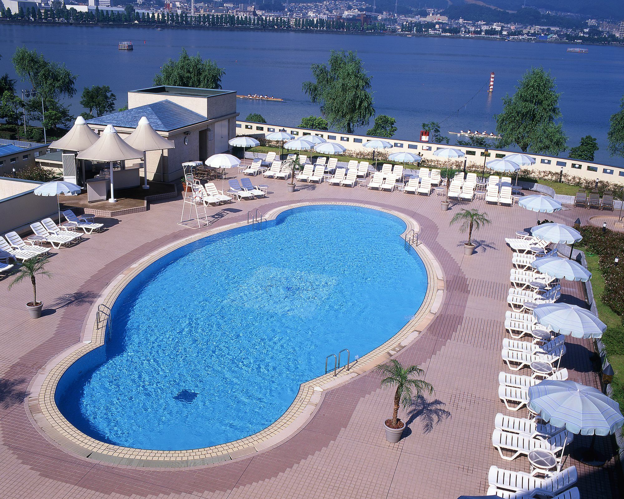Royal Oak Hotel Spa & Gardens Otsu Exterior photo